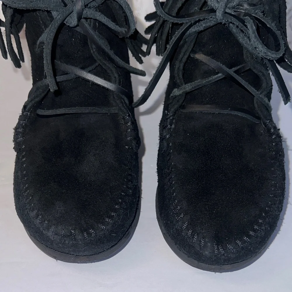 Minnetonka Kids Tramper Boot Suede Moccasin Lace-Up Ankle Boots Black Kids 11